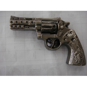 Wholesale Gun design silver plated stylish Zinc Alloy buckle for men 9ajn27