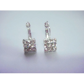 Square Shaped Silver Rhinestone Earring 99jl01