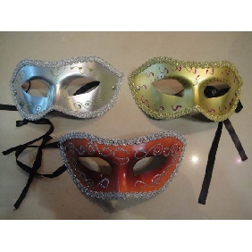 Wholesale Elaborate Half Face Venetian Mask With Lace For Mardi Gras Or Masquerade Style Event