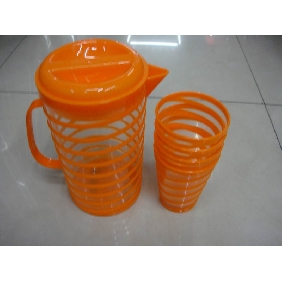 Wholesale Yellow Color 5pcs Set Drinking Bottle and Cups Set