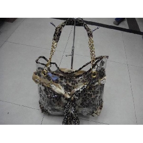 Wholesale Popular leopard PU leather fresh women's handbags metal lie 9c8n03