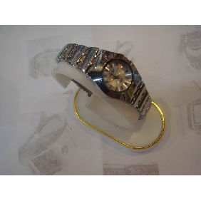 Wholesale 2010 Fashionable unisex stainless stell white dial water resistant quartz wrist watch