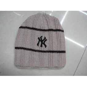 Wholesale Mixed color Warmful Newest Nice Looking Cheap Fashional Winter Hats