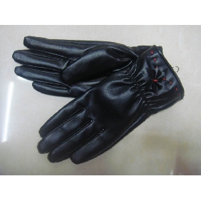 Wholesale Red Dotted New Design Fashion Accessories Gloves And Mittens 9cen33