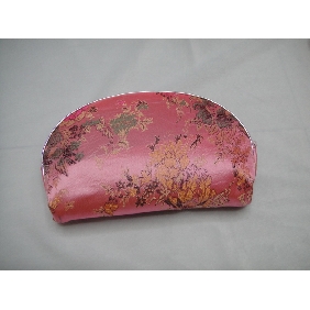Wholesale pink popular comestic bag in shining color and beautiful pattern