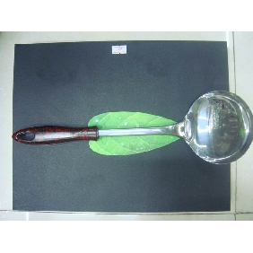 Wholesale Aesthetic and practical polish stainless steel round soup spoon with plastic handle 9CFN68