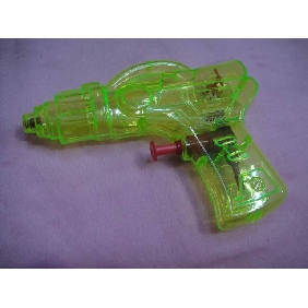 Wholesale green small water pistol squirt gun kids toy