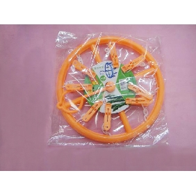 round plastic laundry sock lingrie hanger with clips