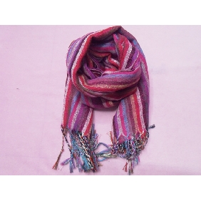 Wholesale Multi-color fashion design striped knitted scarf for women