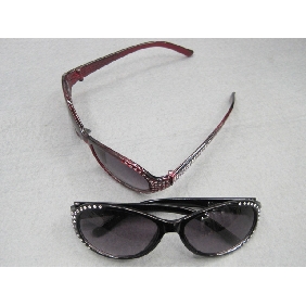 Wholesale Popular Fashion Diamond Frame Lady's Sunglasses Perfect For Gift 6001