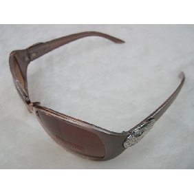 Wholesale Stylish Lady 's Resin Lenses Plastic Frame Anti-scar Sunglasses 025