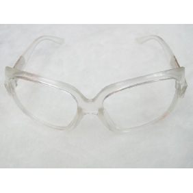 Wholesale Classical Design High-quality Plastic Frame Anti-scar Lady's Sunglasses