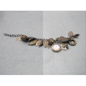 Wholesale 2010 Promotional newly design decorative classical nobler copper chain watch with leaves accessory