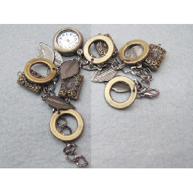 Wholesale 2010 Promotional newly design decorative classical nobler copper chain watch with leaves accessory