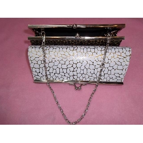 Fashion Veined Steel-rimmed Removable Metal Chain Lady's Handbag