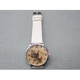 Wholesale 2010 Promotional Newly design decorative fashion nobler electronic wrist watch with white PU watchband