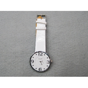 Wholesale 2010 Promotional newly design decorative fashion nobler electronic wrist watch with white PU watchband