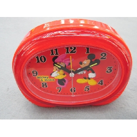 Wholesale 2010 Promotional Newly design decorative cartoon round shape vivid color plastic electronic clock