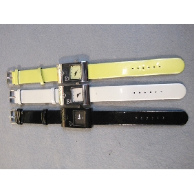 Wholesale 2010 Promotional design decorative fashion nobler electronic wrist watch with  PU watchband