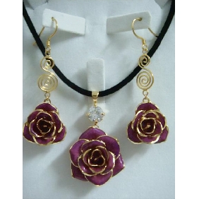 Wholesale darkmagenta rose flower pendent golden alloying jewelry sets with oil palting