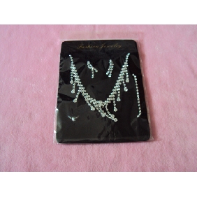 Wholesale 2010 Newest Style Elegant Fashion Design Crystal Jewelry Set