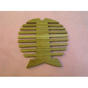 Novel Design Beautiful Surface Fish Shape Bamboo Table Mat