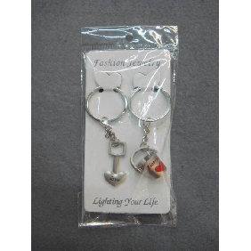 Elegant Cupid's Bow Design Key Chain for Lovers