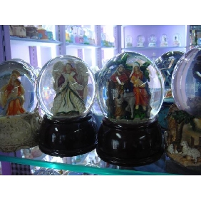 Wholesale Fashion Goddess Design Glass Music Box A Great Gift
