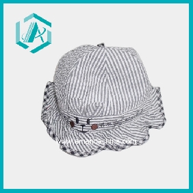 Wholesale Relaxed Design Smile Paten Lace Cotton Striped Hat