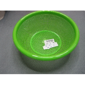Wholesale green bright round stackable storage Vegetable Plastic Basket