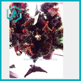 Wholesale New inter design green artificial Christmas tree with many ornaments
