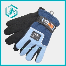Wholesale Brand new nice comfortable and safe children's gloves just for kids