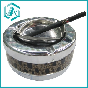 Wholesale 2010 low price colour stainless steel ashtray promotion-made in CHINA