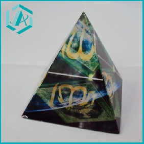 Wholesale Fashion Crystal Pyramid with Nice Pictures Inside