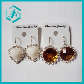 Wholesale 2010 new fashion style crystal charming eardrop for woman