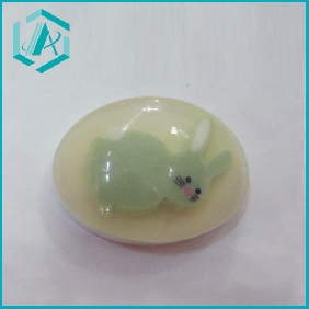 Wholesale oval-shaped little rabbit  fruit glycerine soap in promotion
