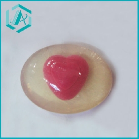 Wholesale Lovely middle red heart fruit glycerine soap in promotion