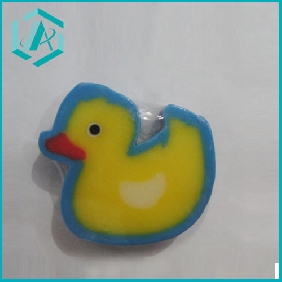 Wholesale Little duck lovely design fruit glycerine soap in promotion