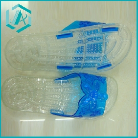 Wholesale Fashion plastic PVC massage slippers with new design nice colours