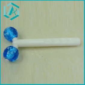 Wholesale 2010 fashion facial plastic massager with battery and nice colours