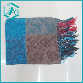 Wholesale Lady's rayon scarf, with 2010 newest design and imprinted pictures