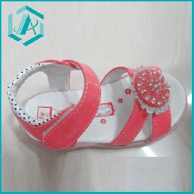 Wholesale 2011 newest fashion Lovely child's sandal, size 20-25, red color