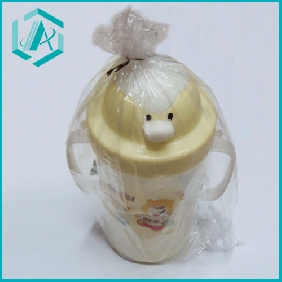 Wholesale cartoon plastic bottle pink plastic bottle plastic cup