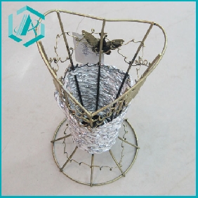 Wholesale Exquisite handicraft iron wire and paper string made flower baskets gift baskets