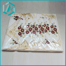Wholesale small flowers white cloth and golden lace table cloth