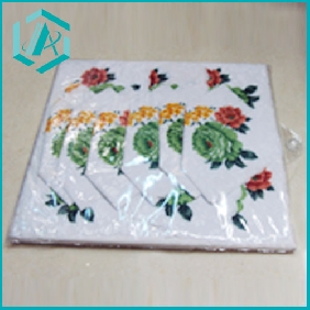Wholesale green and red big flower with small orange flower white table cloth