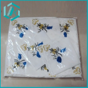 Wholesale simple elegant corner decorated with blue flowers and golden leaves table cloth