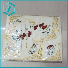 Wholesale golden thread lace red flower corner decorated beige table cloth