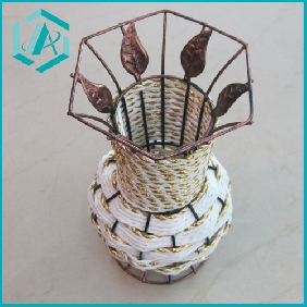 Hand made crafts iron flower baskets gift baskets