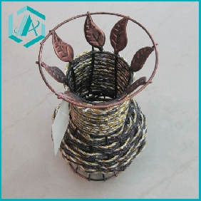 Hot sale lantern shape iron flower baskets